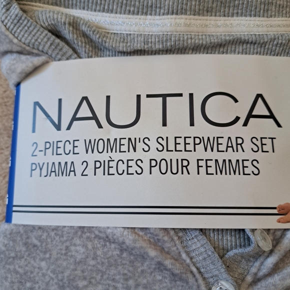 Nautica 2 Piece PJ Set Women's Large Gray White Print Fleece Loungewear Set NWT - Picture 4 of 9